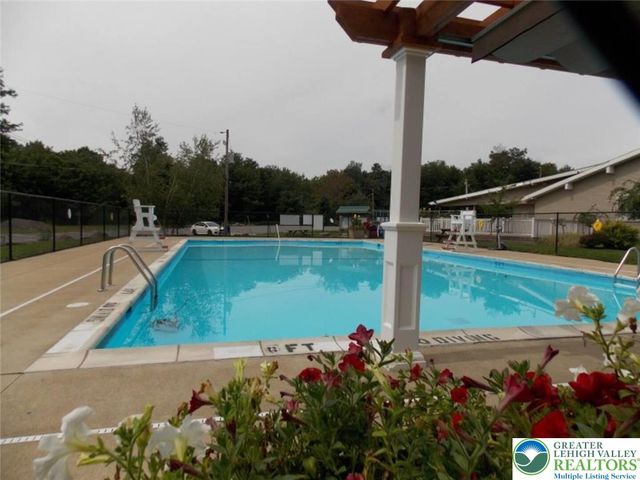 1697 Aspen Terrace, Coolbaugh Twp, PA 18466