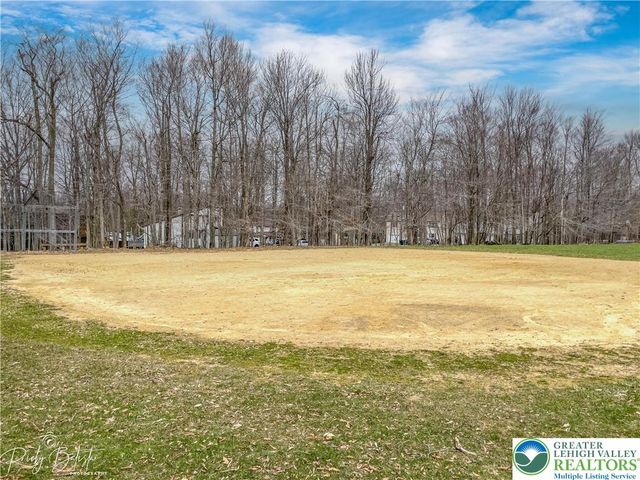 1697 Aspen Terrace, Coolbaugh Twp, PA 18466