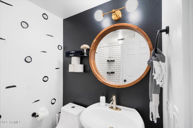 2307 N 51ST Place, Phoenix, AZ 85008