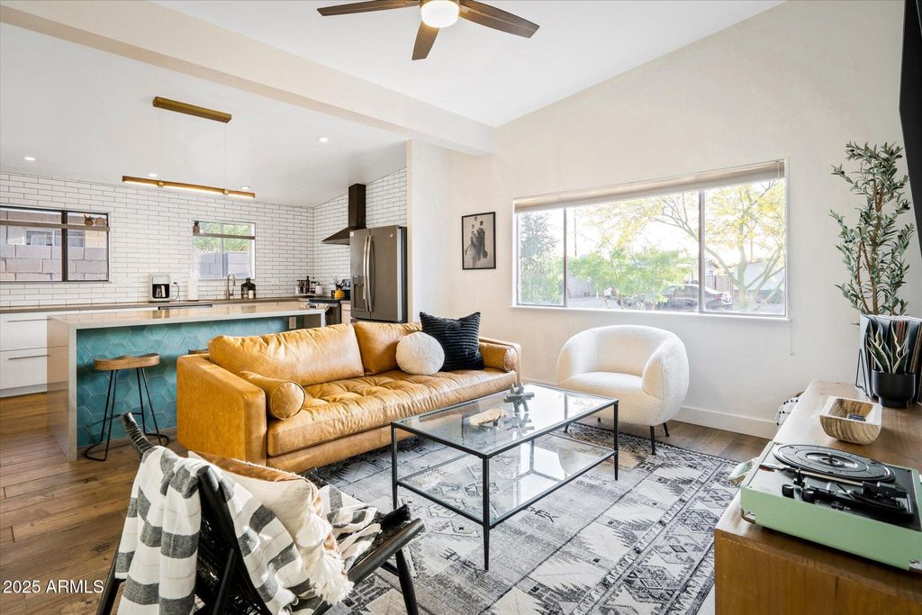 2307 N 51ST Place, Phoenix, AZ 85008