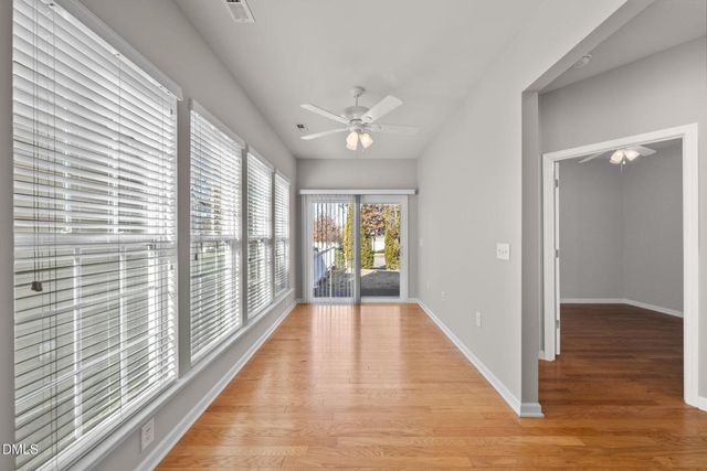 727 Hornchurch Loop, Cary, NC 27519