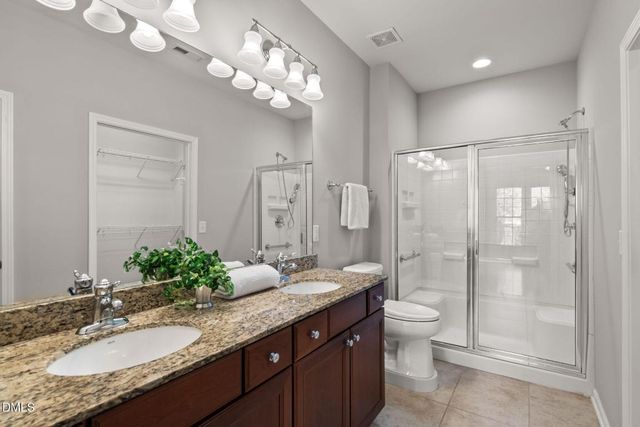 727 Hornchurch Loop, Cary, NC 27519