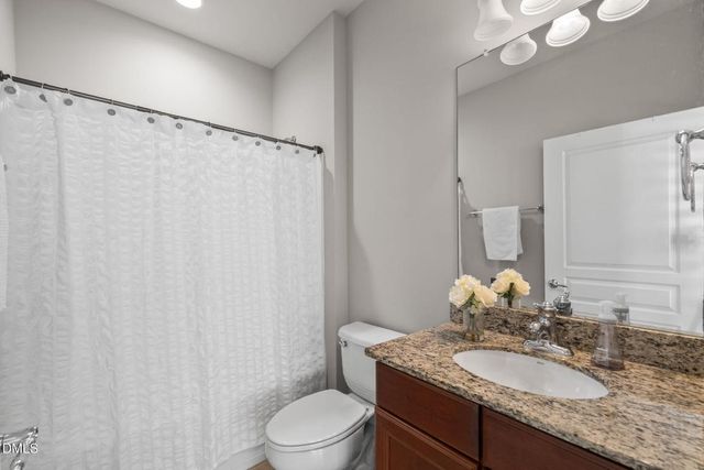 727 Hornchurch Loop, Cary, NC 27519