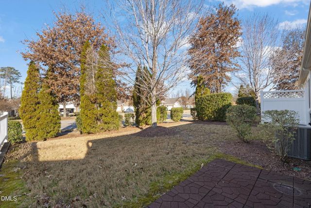 727 Hornchurch Loop, Cary, NC 27519