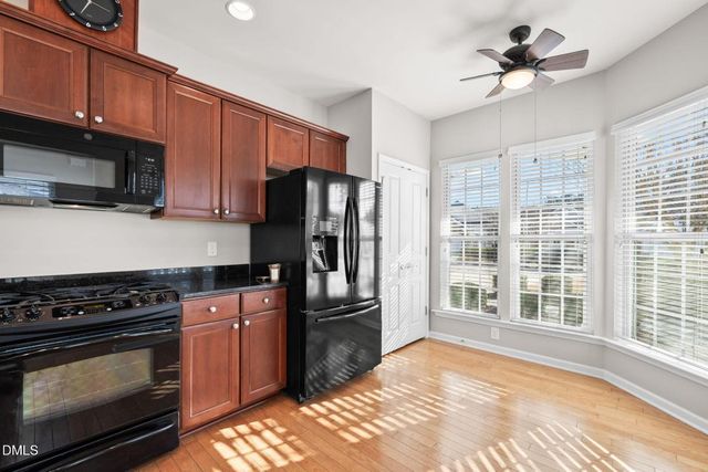 727 Hornchurch Loop, Cary, NC 27519