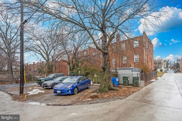 4208 FOOTE ST NE, Washington, DC 20019