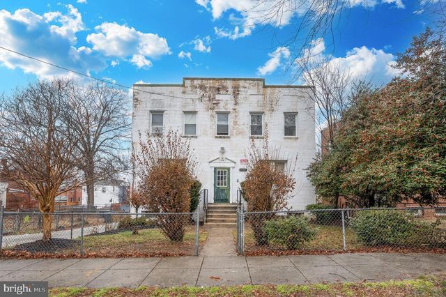 4208 FOOTE ST NE, Washington, DC 20019