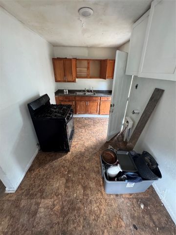 511 Ave J, Dallas, TX 75203