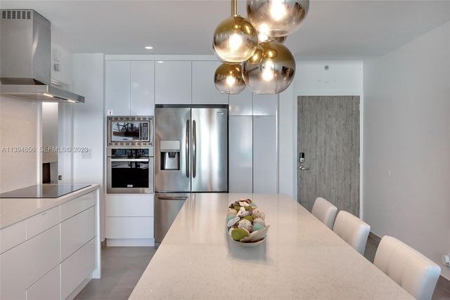 4001 S Ocean Drive 14H, Hollywood, FL 33019