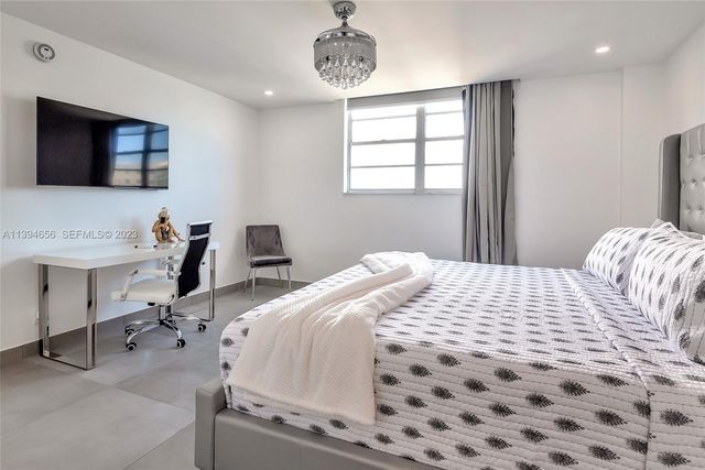 4001 S Ocean Drive 14H, Hollywood, FL 33019