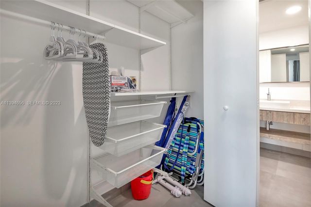 4001 S Ocean Drive 14H, Hollywood, FL 33019