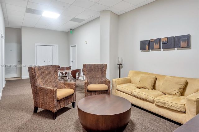 4001 S Ocean Drive 14H, Hollywood, FL 33019
