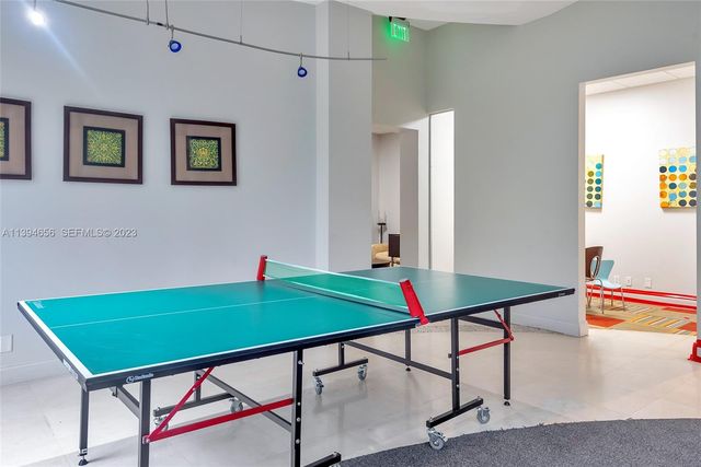 4001 S Ocean Drive 14H, Hollywood, FL 33019