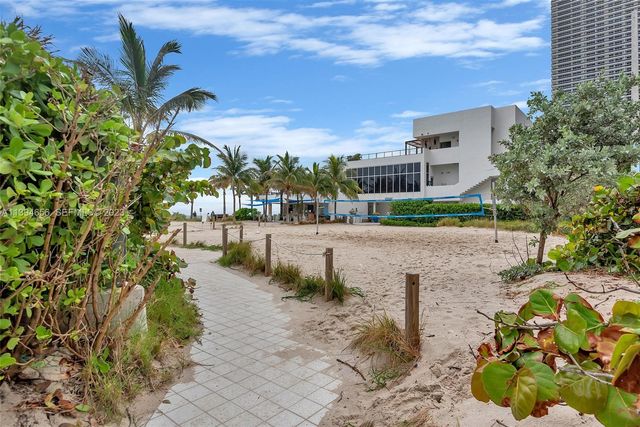 4001 S Ocean Drive 14H, Hollywood, FL 33019