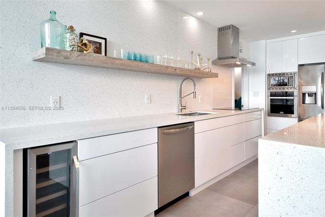 4001 S Ocean Drive 14H, Hollywood, FL 33019