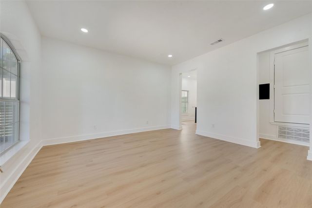 506 N Lancaster Avenue 506A, Dallas, TX 75203