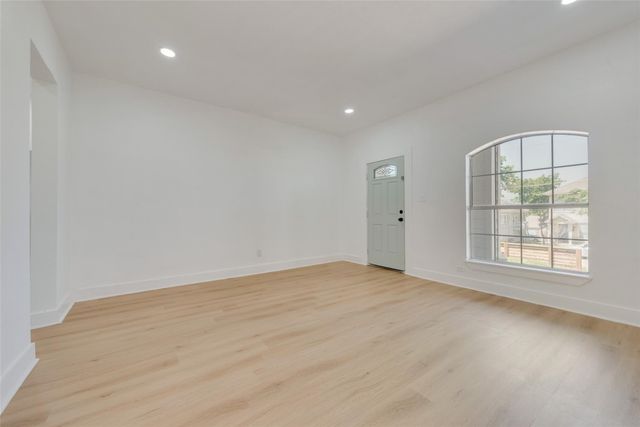 506 N Lancaster Avenue 506A, Dallas, TX 75203