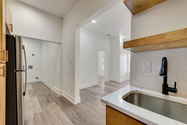506 N Lancaster Avenue 506A, Dallas, TX 75203