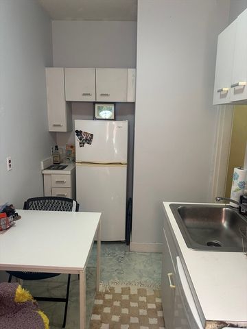 9 Colborne Road 11, Boston, MA 02135