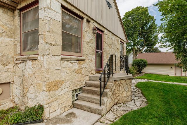 1972 S 90th STREET, West Allis, WI 53227