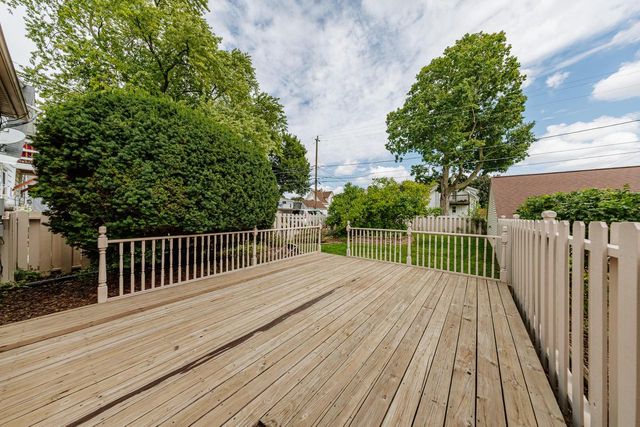 1972 S 90th STREET, West Allis, WI 53227