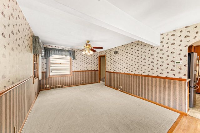 1972 S 90th STREET, West Allis, WI 53227