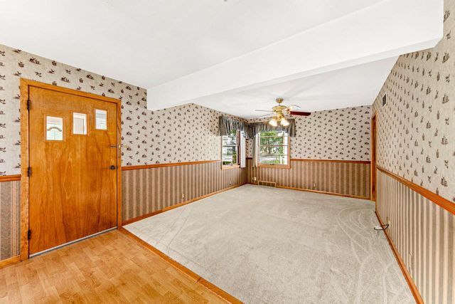 1972 S 90th STREET, West Allis, WI 53227