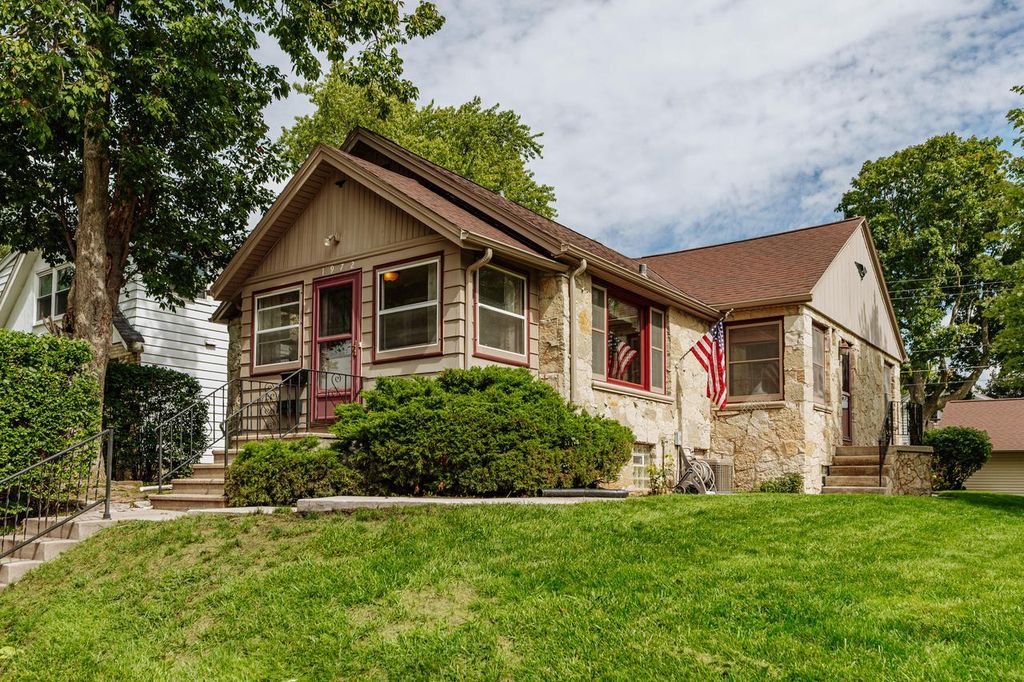 1972 S 90th STREET, West Allis, WI 53227