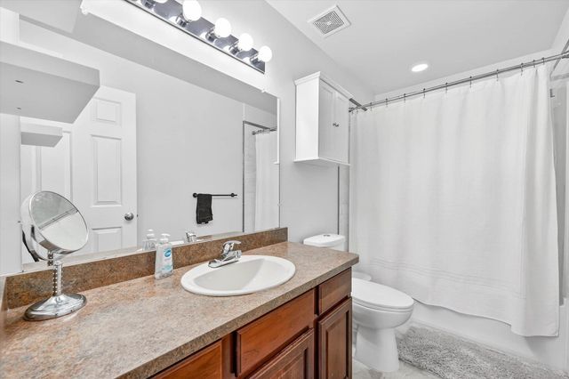 20719 Ashford Drive, Macomb Twp, MI 48044