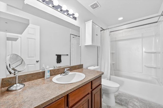 20719 Ashford Drive, Macomb Twp, MI 48044