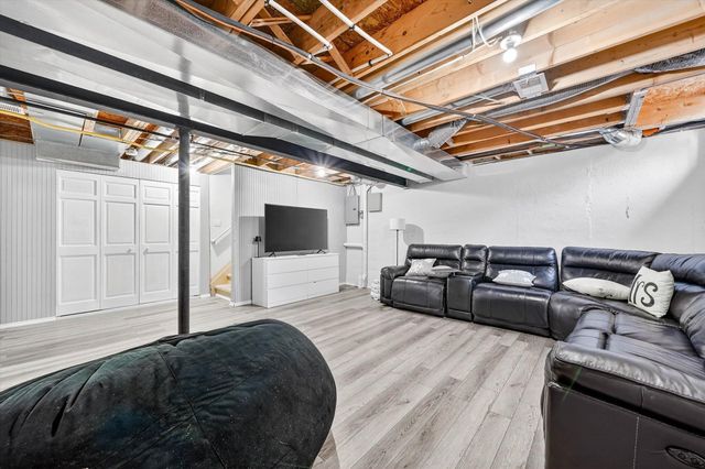 20719 Ashford Drive, Macomb Twp, MI 48044