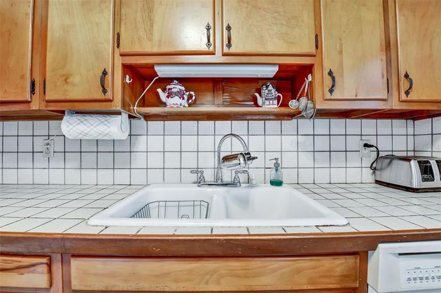 1119 DREW STREET, Clearwater, FL 33755