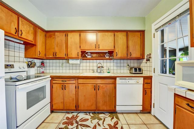 1119 DREW STREET, Clearwater, FL 33755