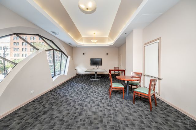 70 W HURON Street 503, Chicago, IL 60654