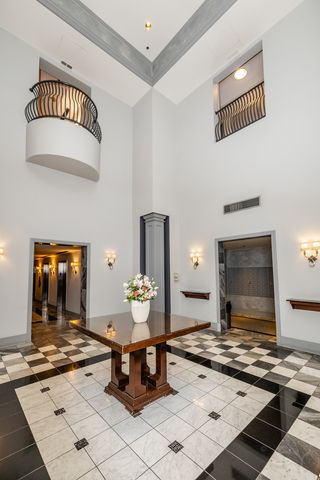 70 W HURON Street 503, Chicago, IL 60654