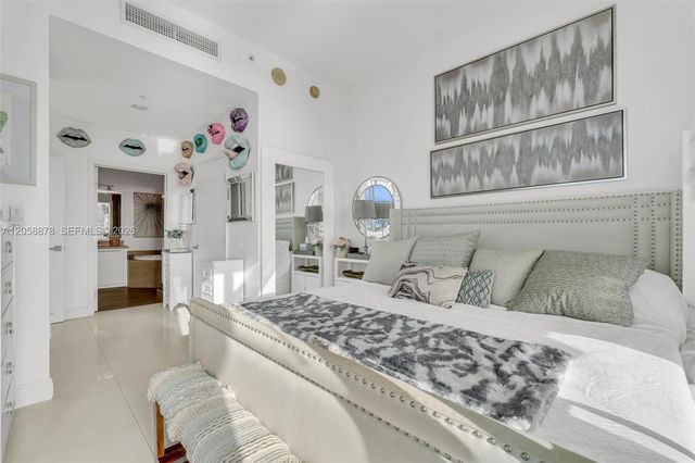 7930 East Dr 1408, North Bay Village, FL 33141