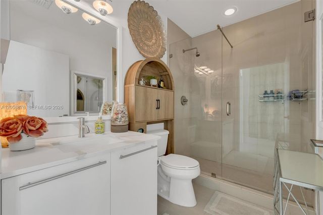 7930 East Dr 1408, North Bay Village, FL 33141