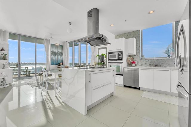 7930 East Dr 1408, North Bay Village, FL 33141