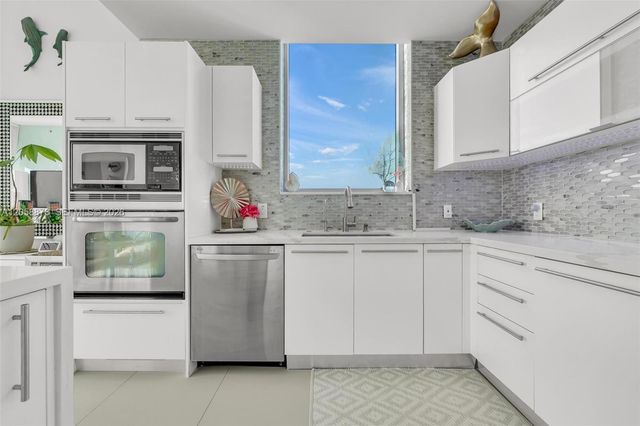 7930 East Dr 1408, North Bay Village, FL 33141