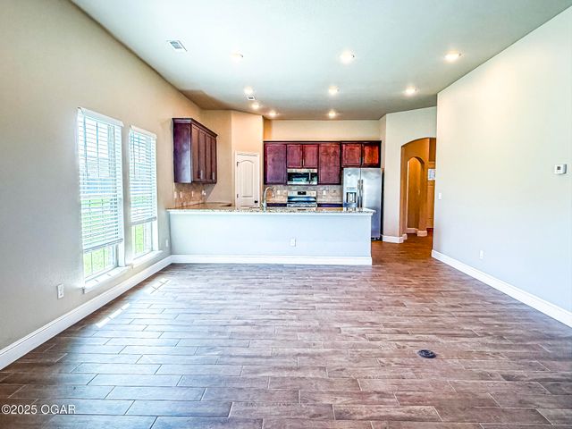 815 Delaney Drive, Carl Junction, MO 64834