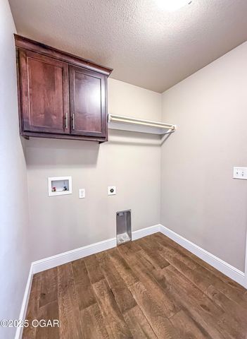 815 Delaney Drive, Carl Junction, MO 64834