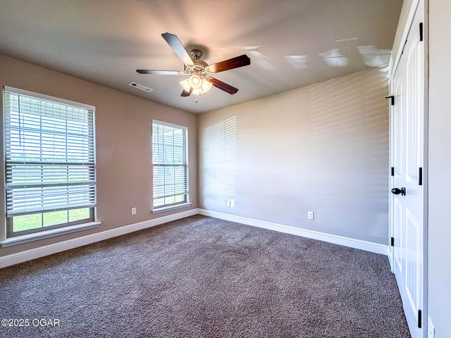 815 Delaney Drive, Carl Junction, MO 64834