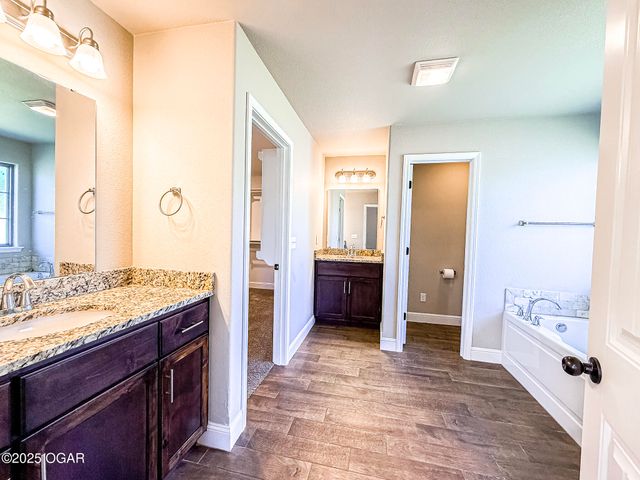 815 Delaney Drive, Carl Junction, MO 64834