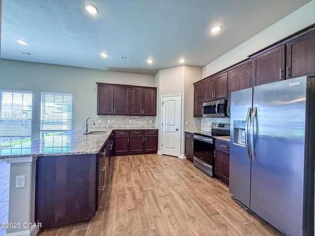 815 Delaney Drive, Carl Junction, MO 64834