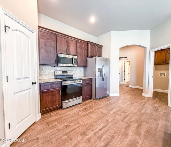 815 Delaney Drive, Carl Junction, MO 64834