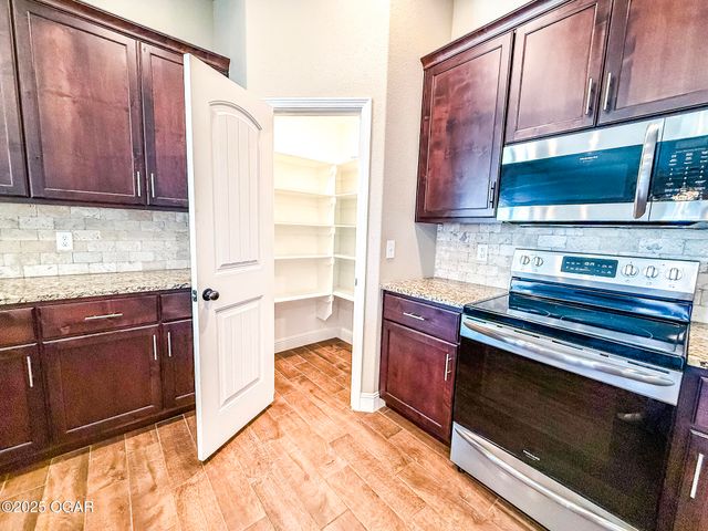 815 Delaney Drive, Carl Junction, MO 64834