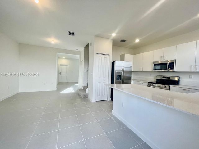 2882 SE 26th Terrace, Homestead, FL 33035