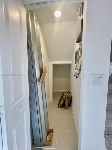 2882 SE 26th Terrace, Homestead, FL 33035