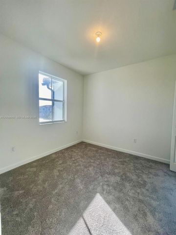 2882 SE 26th Terrace, Homestead, FL 33035