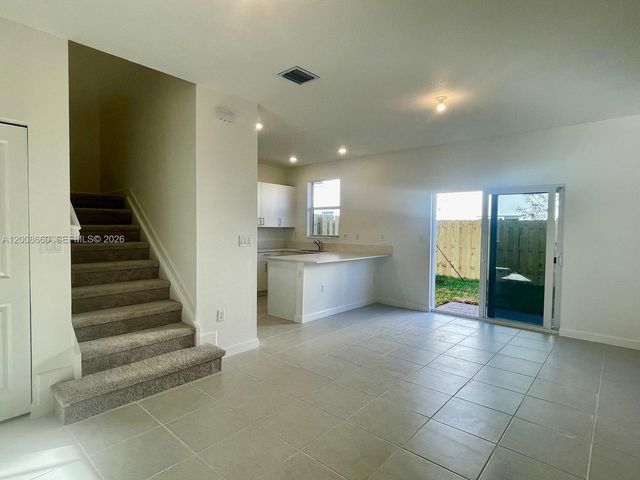 2882 SE 26th Terrace, Homestead, FL 33035